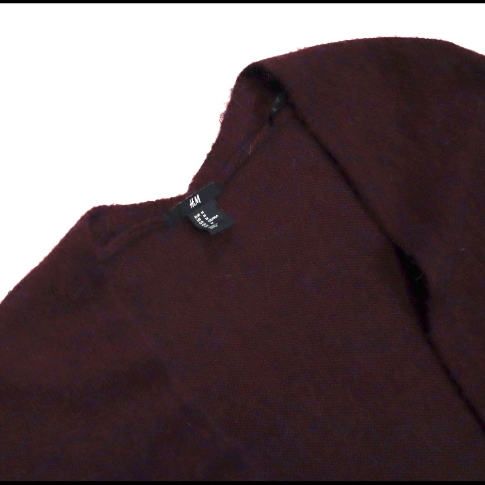 H&M. Cardigan sweater. - Picture 5 of 6